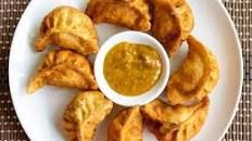 Fried Chicken Momos-8Pcs